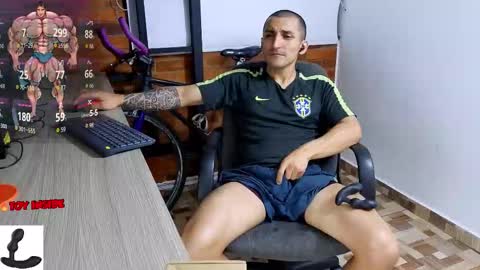 Snapshot of marckmuscle chatting on November 2025 12:54:01 AM Marck Independent model online show from November 2025 12:54:01 AM