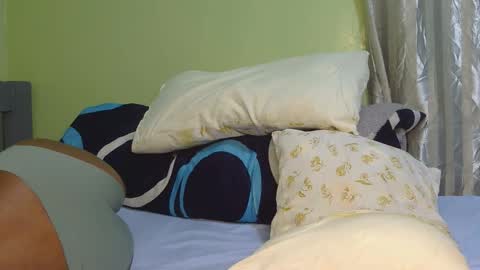 Snapshot of marclyne_cy chatting on October 2025 05:44:01 PM marclyne_cy online show from October 2025 05:44:01 PM