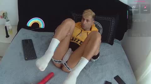 Snapshot of marco_athlete chatting on October 2025 07:09:02 AM silas online show from October 2025 07:09:02 AM