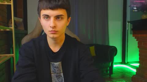 Snapshot of marco_flow chatting on December 2025 09:05:01 AM Marco online show from December 2025 09:05:01 AM