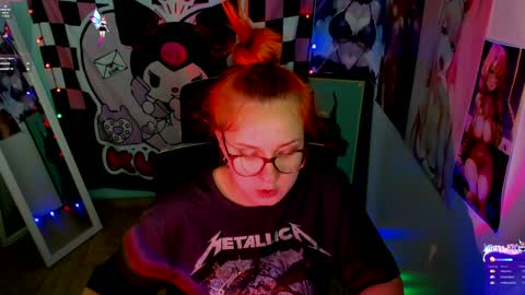 Snapshot of margaret_red chatting on December 2024 03:19:02 AM Margaret online show from December 2024 03:19:02 AM
