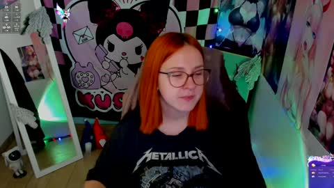 Snapshot of margaret_red chatting on December 2024 04:49:02 PM Margaret online show from December 2024 04:49:02 PM