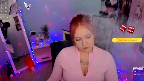 Snapshot of margaret_red chatting on December 2024 09:37:01 PM Margaret online show from December 2024 09:37:01 PM