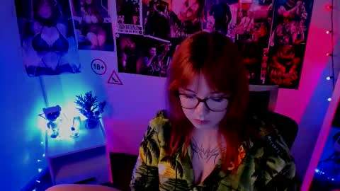 Snapshot of margaret_red chatting on September 2025 07:28:02 PM Margaret online show from September 2025 07:28:02 PM