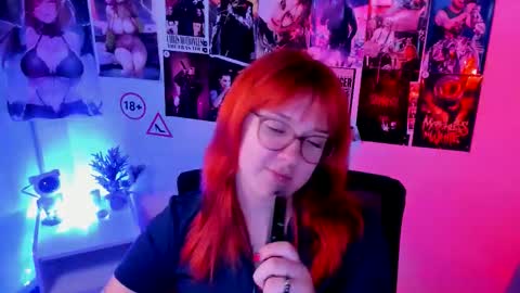 Snapshot of margaret_red chatting on October 2025 08:18:02 PM Margaret online show from October 2025 08:18:02 PM