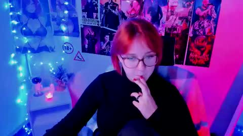 Snapshot of margaret_red chatting on October 2025 12:06:02 PM Margaret online show from October 2025 12:06:02 PM