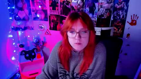 Snapshot of margaret_red chatting on October 2025 10:27:01 AM Margaret online show from October 2025 10:27:01 AM