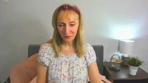 margaretmature online show from February 2025 06:12:01 AM