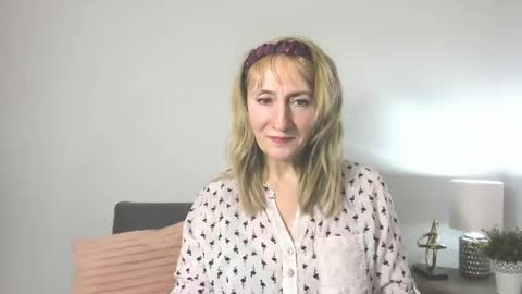 margaretmature online show from February 2025 04:33:01 PM