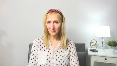 margaretmature online show from February 2025 07:41:02 PM