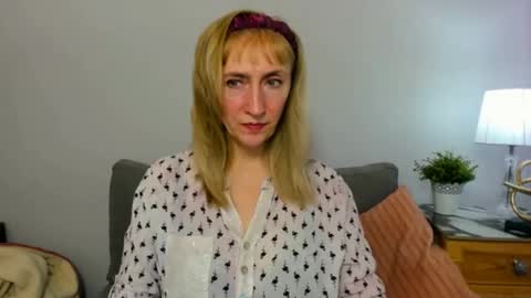 margaretmature online show from February 2025 04:21:01 PM