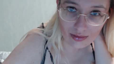 margo_shine online show from October 2025 03:13:02 PM