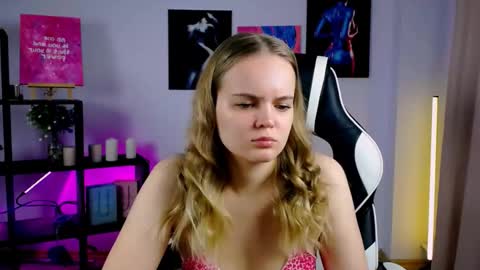 margoblonde online show from November 2025 02:45:01 AM