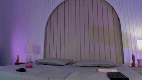 Maria  online show from November 2025 11:44:01 AM