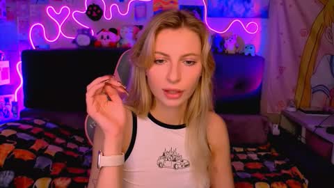 Maria online show from October 2025 05:05:01 AM