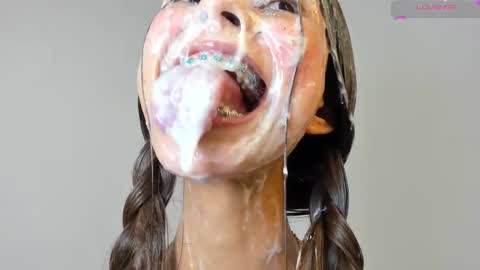 S O F I A  model independent online show from March 2025 06:54:02 AM