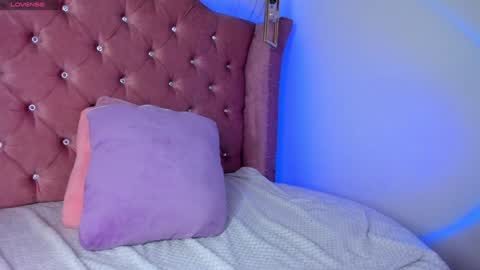 Snapshot of mariam__cute chatting on December 2024 10:24:02 PM online show from December 2024 10:24:02 PM