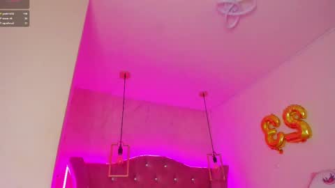 Snapshot of mariam__cute chatting on March 2025 10:07:02 PM online show from March 2025 10:07:02 PM