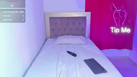 HELLO GUYS IM NEW online show from March 2025 12:51:01 AM