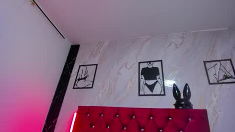 Snapshot of mariam_schubert chatting on November 2025 09:28:01 PM mariam_schubert online show from November 2025 09:28:01 PM