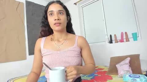 Marian online show from November 2025 11:00:02 AM