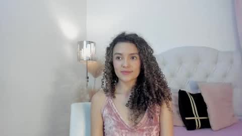 Snapshot of marian_skinny chatting on October 2025 12:19:01 AM Marian online show from October 2025 12:19:01 AM