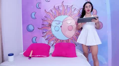 mariana_16_ online show from October 2025 07:45:02 PM