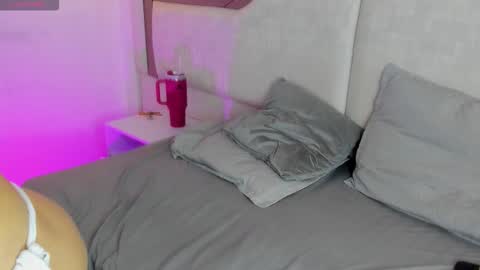 Mariana online show from October 2025 02:06:02 PM