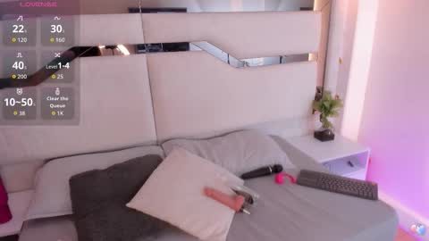 Mariana online show from November 2025 11:54:01 AM