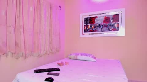 mariana mauricio online show from December 2024 06:05:02 AM