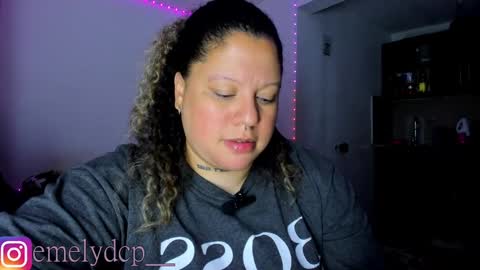   Independent Model online show from September 2025 07:40:02 AM