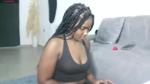 marianaee online show from September 2025 06:05:02 AM