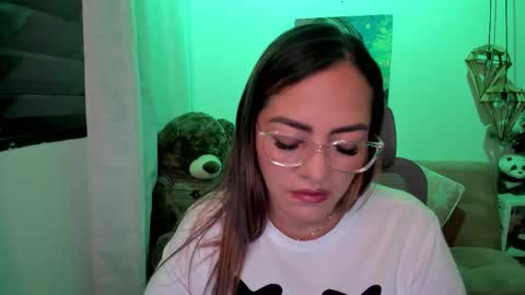 Snapshot of marianalopez81 chatting on October 2025 12:41:02 AM Mariana Lopez online show from October 2025 12:41:02 AM