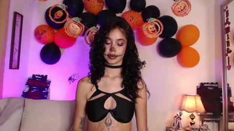 marianasnake online show from October 2025 12:44:01 AM