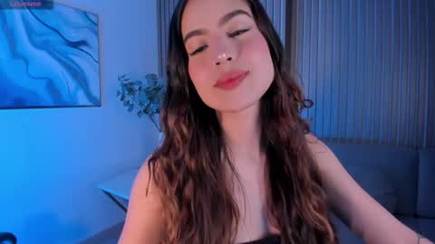 Marianne  online show from October 2025 06:06:01 PM