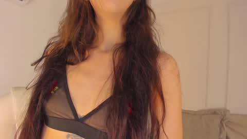 Maria Pettit online show from January 2025 12:09:01 PM