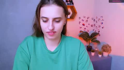 Mariia online show from October 2025 10:11:01 AM