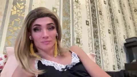 Snapshot of maridekoks chatting on November 2025 10:24:01 AM Mari online show from November 2025 10:24:01 AM