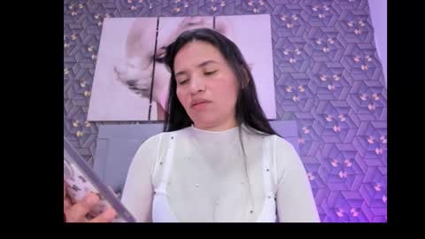 Marie online show from September 2025 01:57:02 PM
