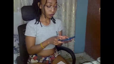 mariejuana online show from September 2025 04:43:01 PM