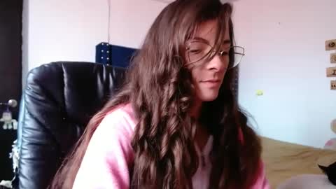 Mariie online show from February 2025 05:05:02 PM