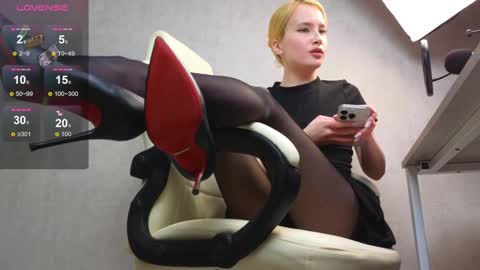 Snapshot of marietta__castro chatting on December 2024 12:08:02 PM Marietta online show from December 2024 12:08:02 PM
