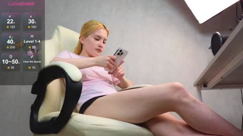 Snapshot of marietta__castro chatting on December 2024 01:49:02 PM Marietta online show from December 2024 01:49:02 PM