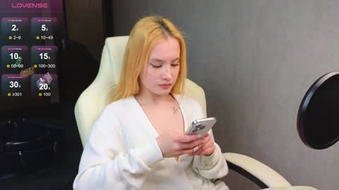 Snapshot of marietta__castro chatting on December 2024 03:05:02 PM Marietta online show from December 2024 03:05:02 PM