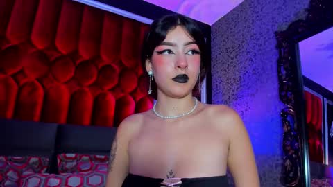 Marie online show from September 2025 08:41:01 PM