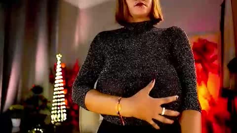 Nikita - Scroll down and read my bio please. New Pictures in Bio online show from October 2025 07:30:01 AM