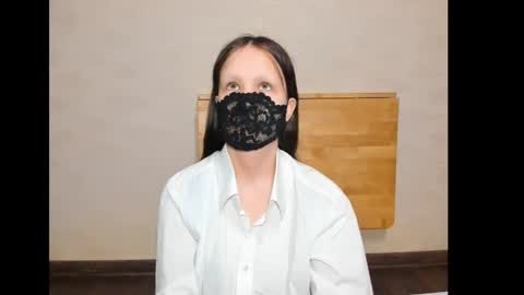 Dita online show from October 2025 06:28:02 PM