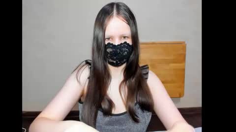 Dita online show from October 2025 08:10:01 PM