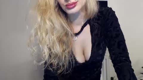 MarilynDevilish online show from December 2024 07:00:01 PM