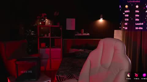 Marine  online show from October 2025 02:07:01 PM